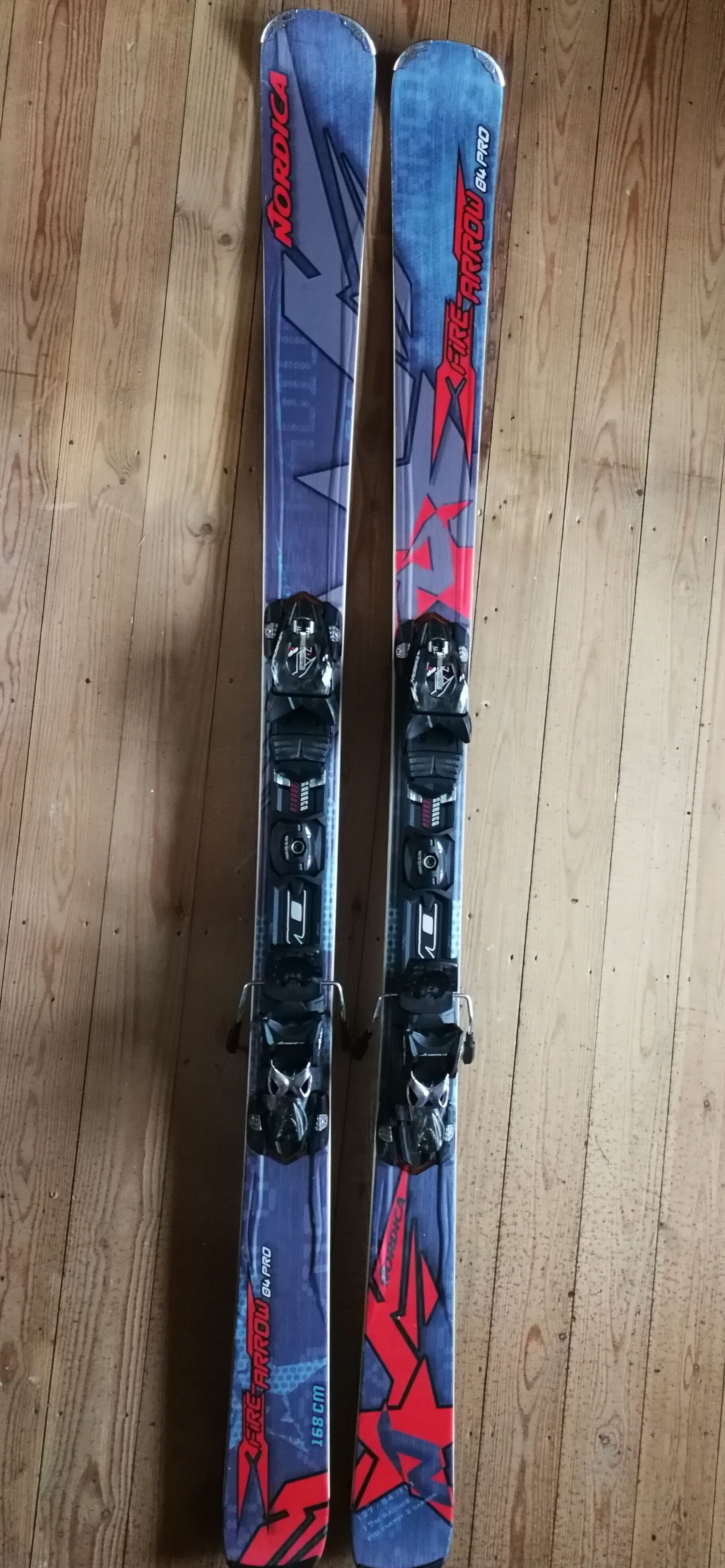 Ski,s Nordika Fire Arrow 84 pro