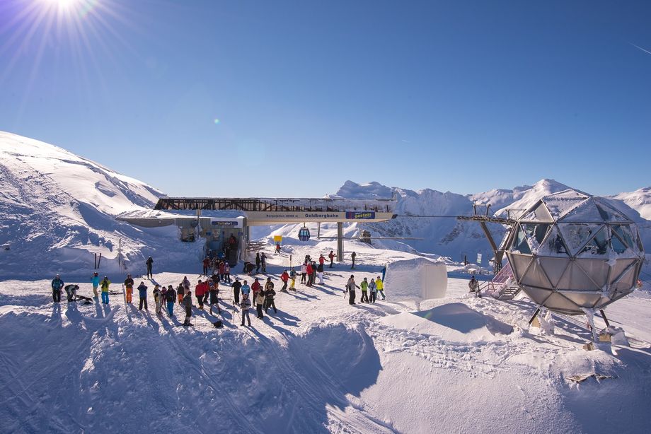 De bol bij het bergstation van de Goldbergbahn in Sportgastein (Foto: Gasteiner Bergbahnen)