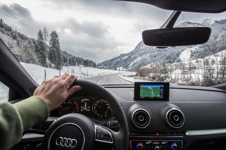 GPS auto bergen vast bergcol