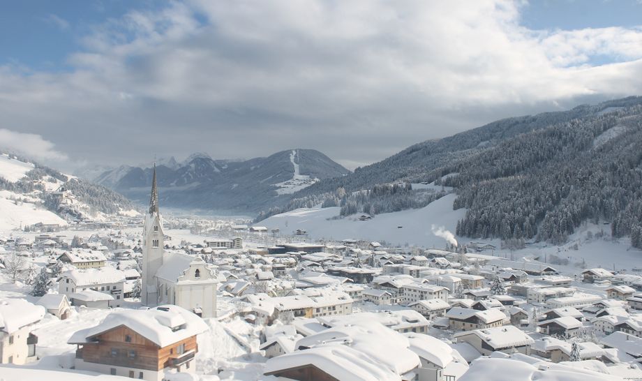 In Sillian (Osttirol) ligt bijna 1,4 meter sneeuw in het dorp