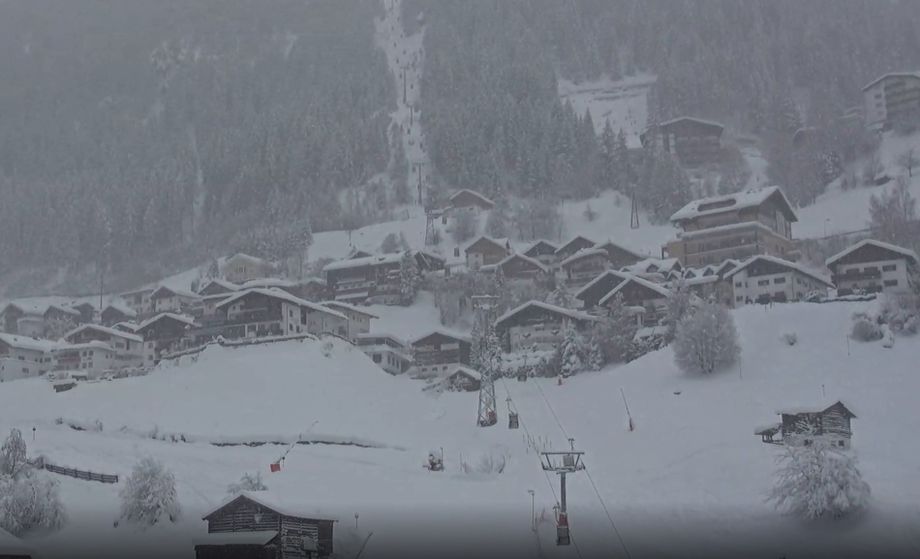 Dikke sneeuw in het Oostenrijkse Kappl