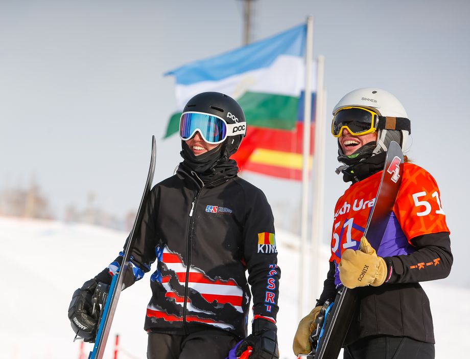 Kiki Bédier de Prairie (51). Copyright: Pavel Tabarchuk & Maxim Shmakov / FIS Snowboard