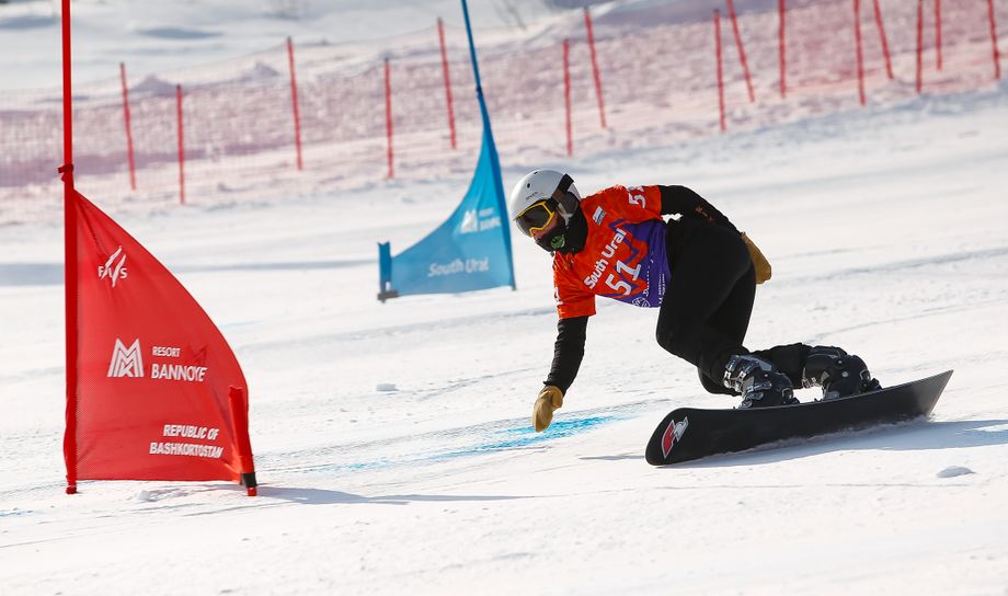 Kiki Bédier de Prairie in actie. Copyright: Pavel Tabarchuk & Maxim Shmakov / FIS Snowboard