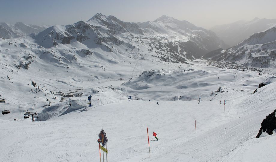 Veel Saharastof tijdens het skiën in Obertauern (O)