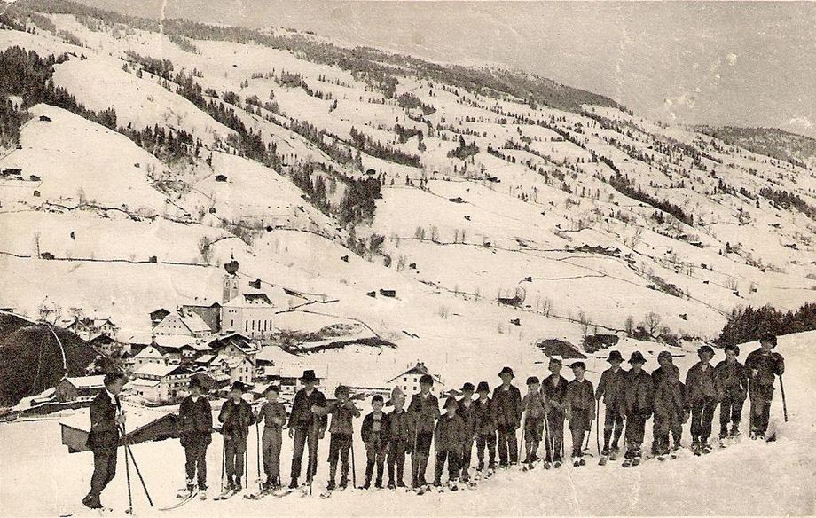 Skiunterricht 1934