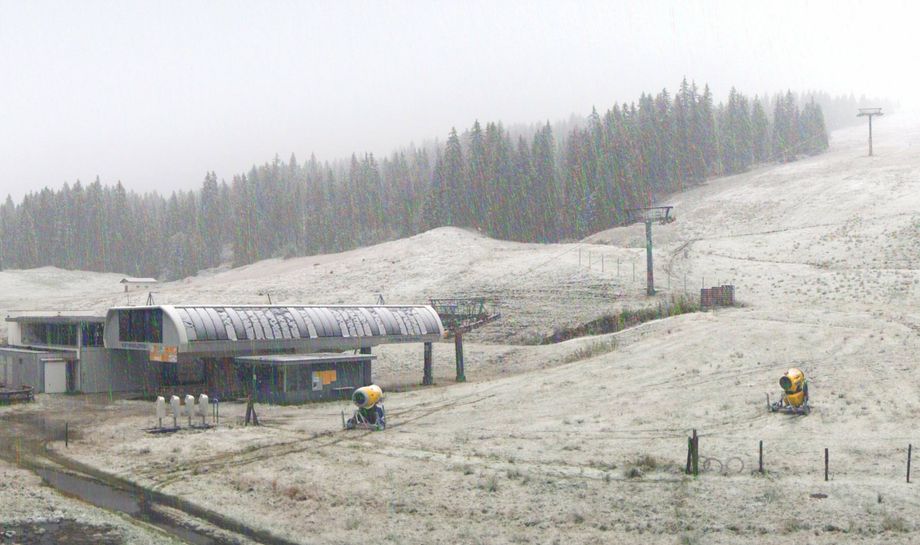 Flinke sneeuwval bij het dalstation van de Gerlosplatte, Zillertal Arena