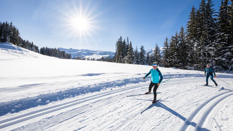 Naast skiên en snowboarden kun je hier ook perfect langlaufen in schitterende natuur! Foto: Sylvain-Aymoz