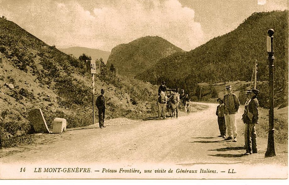 Eine alte Postkarte von Montgenèvre.