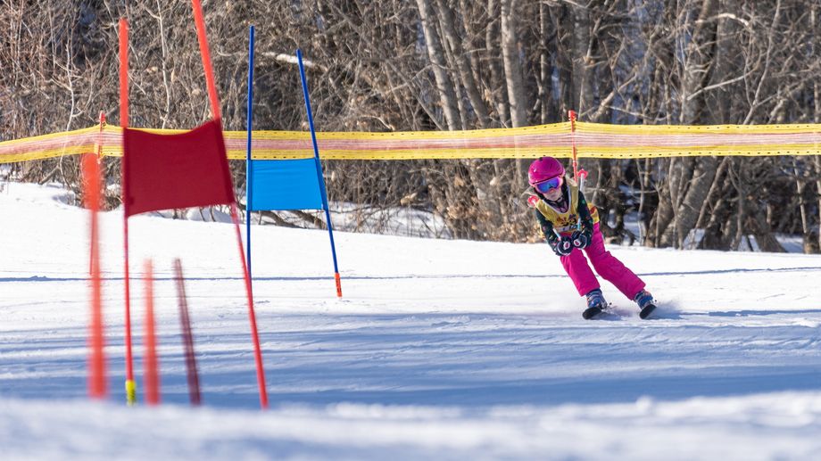 Eenmaal rond de zes / zeven jaar zijn kinderen sterk genoeg om flink door te skiën