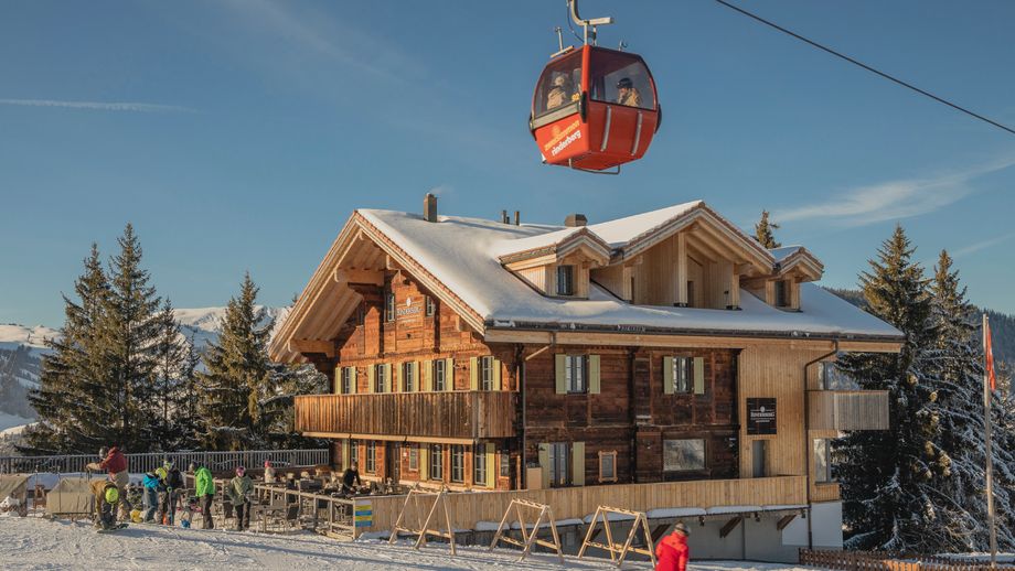 Ski-in/Ski out in de Swiss Snow Sport Hotels. Beeld: ©stevewenger.ch Photography