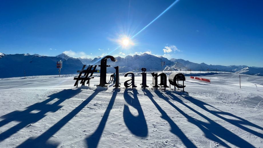 Top van Flaine, Mont Blanc in de achtergrond.