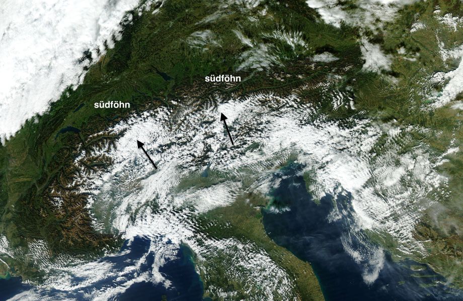 Südföhn: Die Wolken lösen sich über den Nordalpen auf