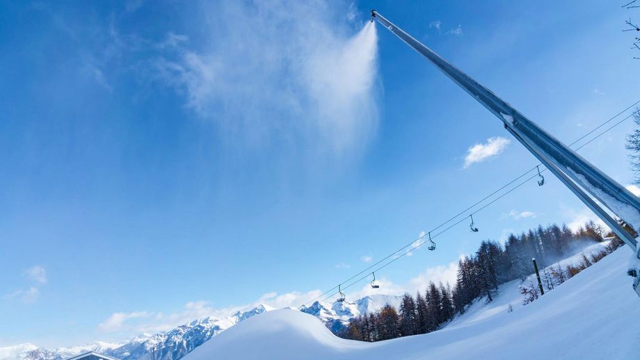 Skiliften en sneeuwkanonnen zijn de ernergieslurpers van de skigebieden