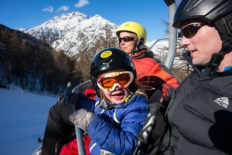 Met papa en mama mee skiën!