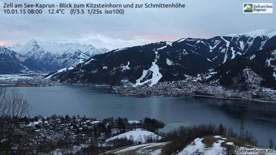 Zell am See waar 39mm regen viel heeft nog sneeuw (via foto-webcam.eu)