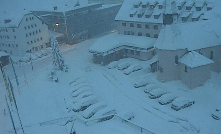 In Sankt Christoph (O) en andere plaatsen boven 1800m sneeuwt het deze week bijna aan een stuk door