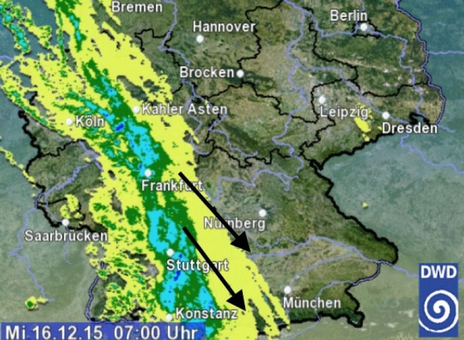 Radarbeeld 7u: de regen botst vanuit Duitsland tegen de Oostenrijkse Alpen