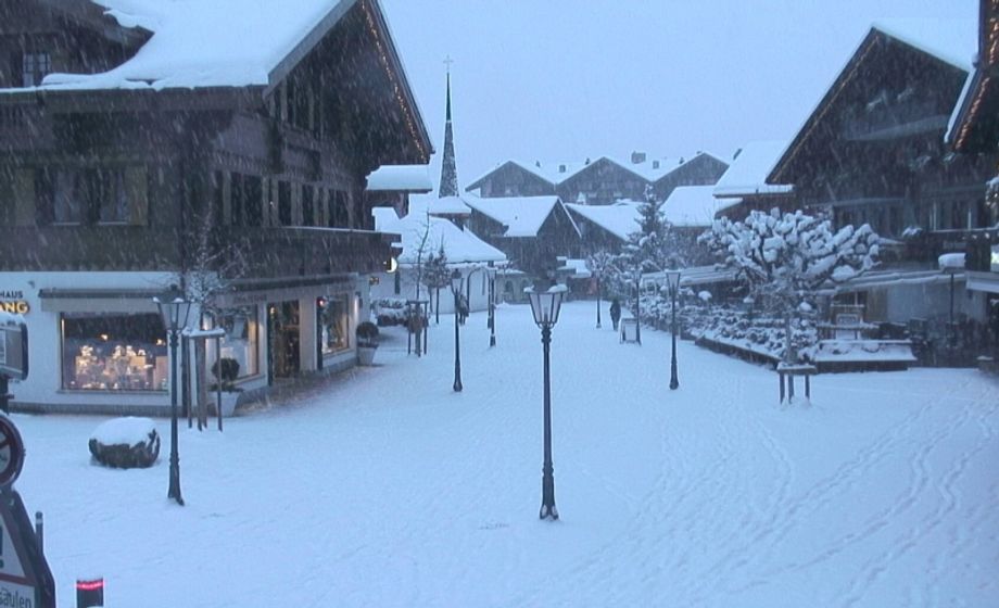 Sneeuwval in Gstaad (CH)