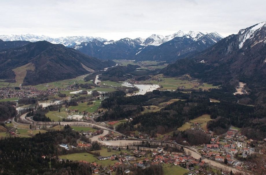 Hoog water bij de Tiroler Achen, Beierse Alpen (bron: foto-webcam.eu)