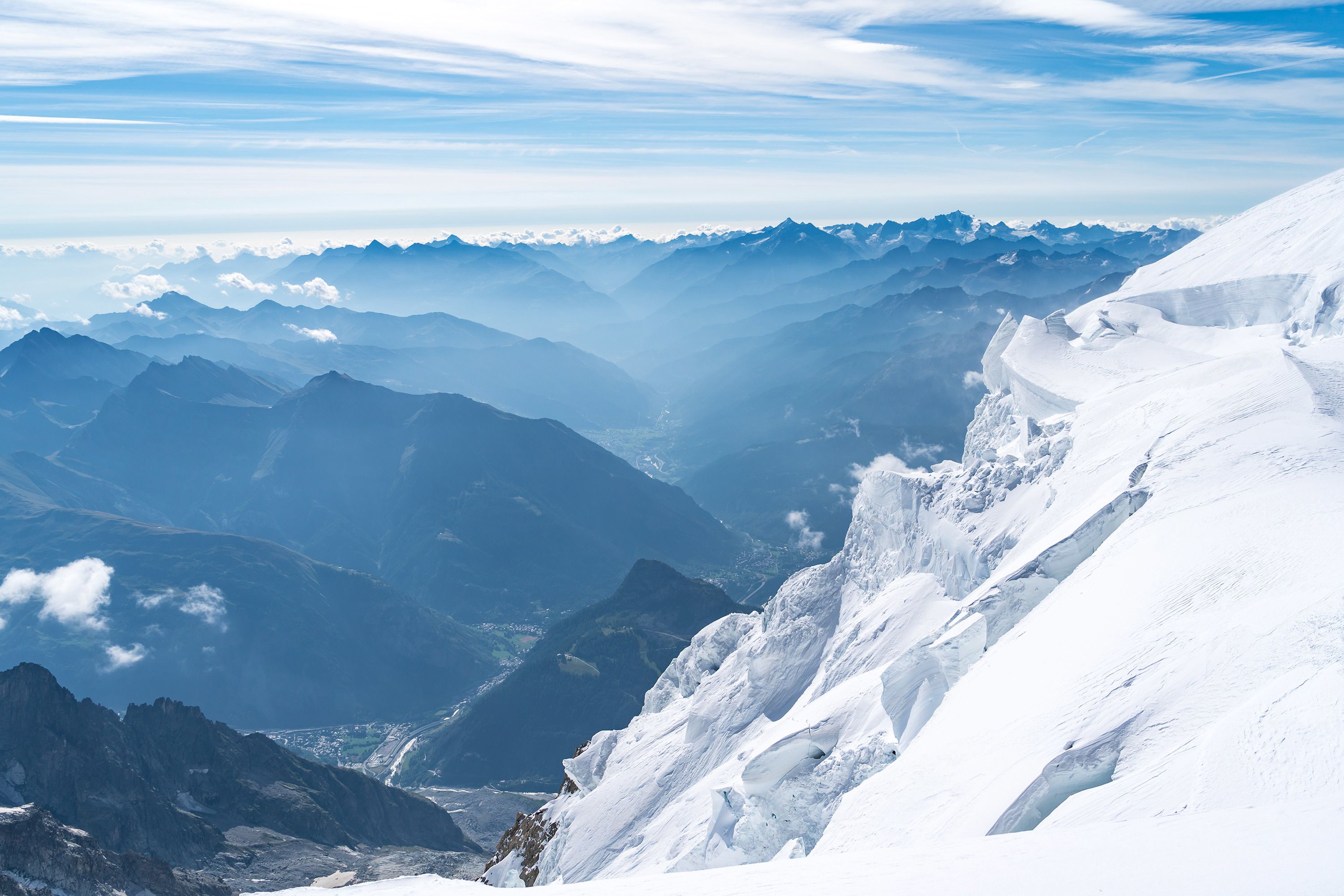 Flinke seracs met uitzicht op de Aosta vallei