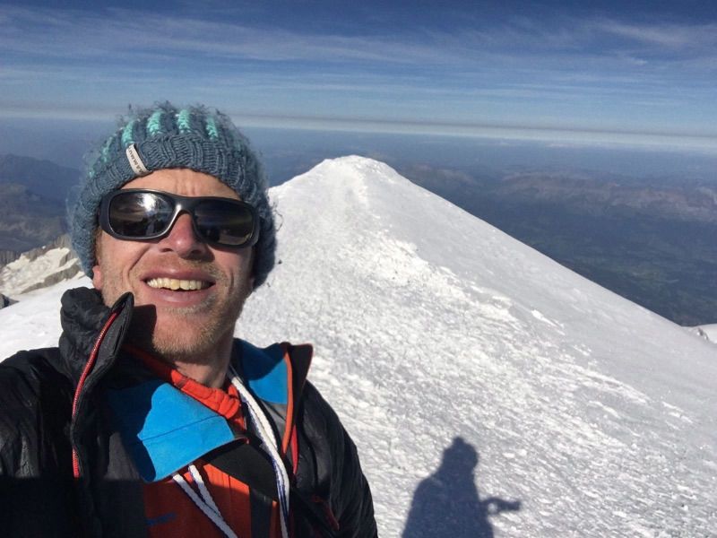 Telefoon-selfie op top Mt Blanc