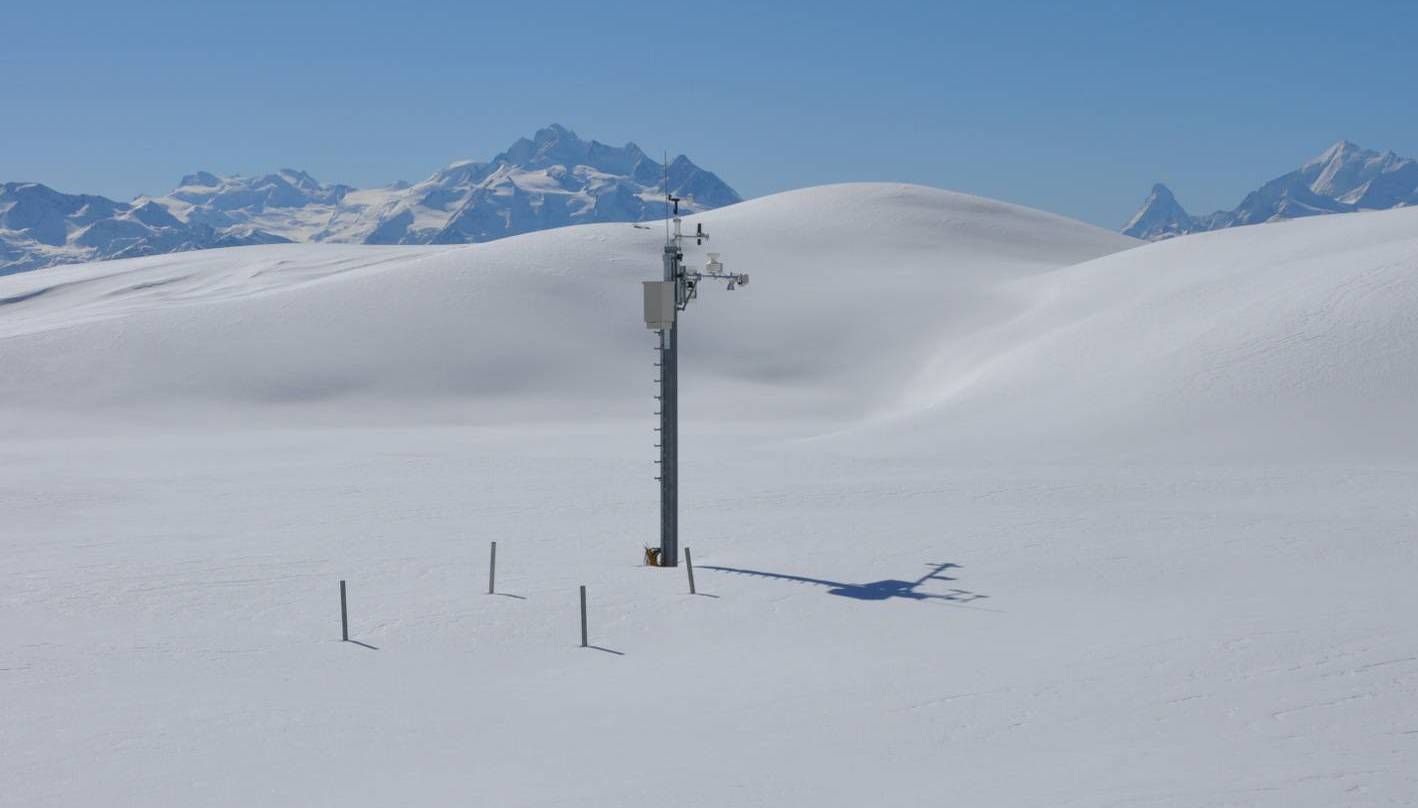 Sneeuwhoogte meetpunt in Belalp (Zwitserland)