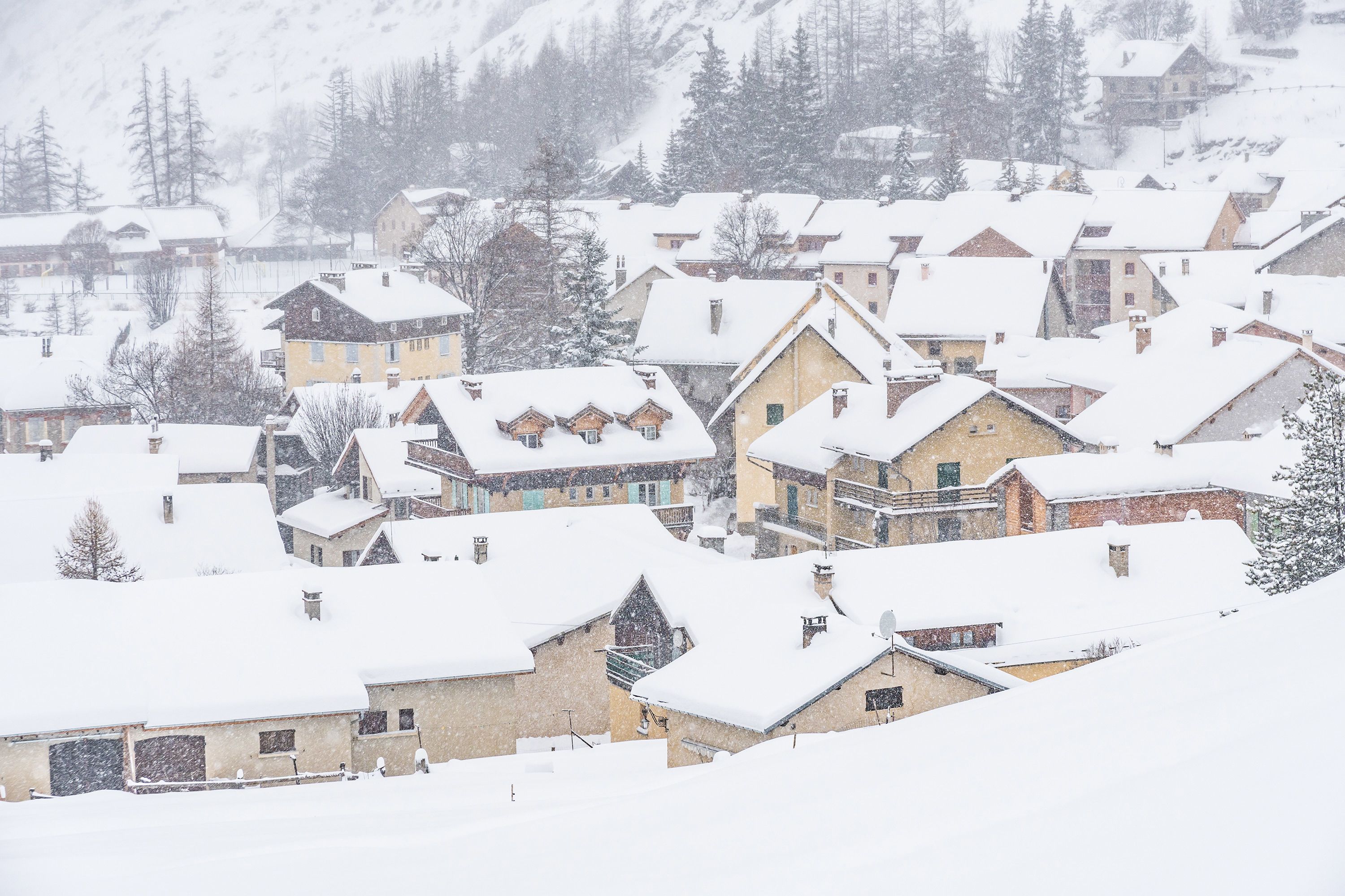 Het dorpje van Abriès onder een mooi pak sneeuw