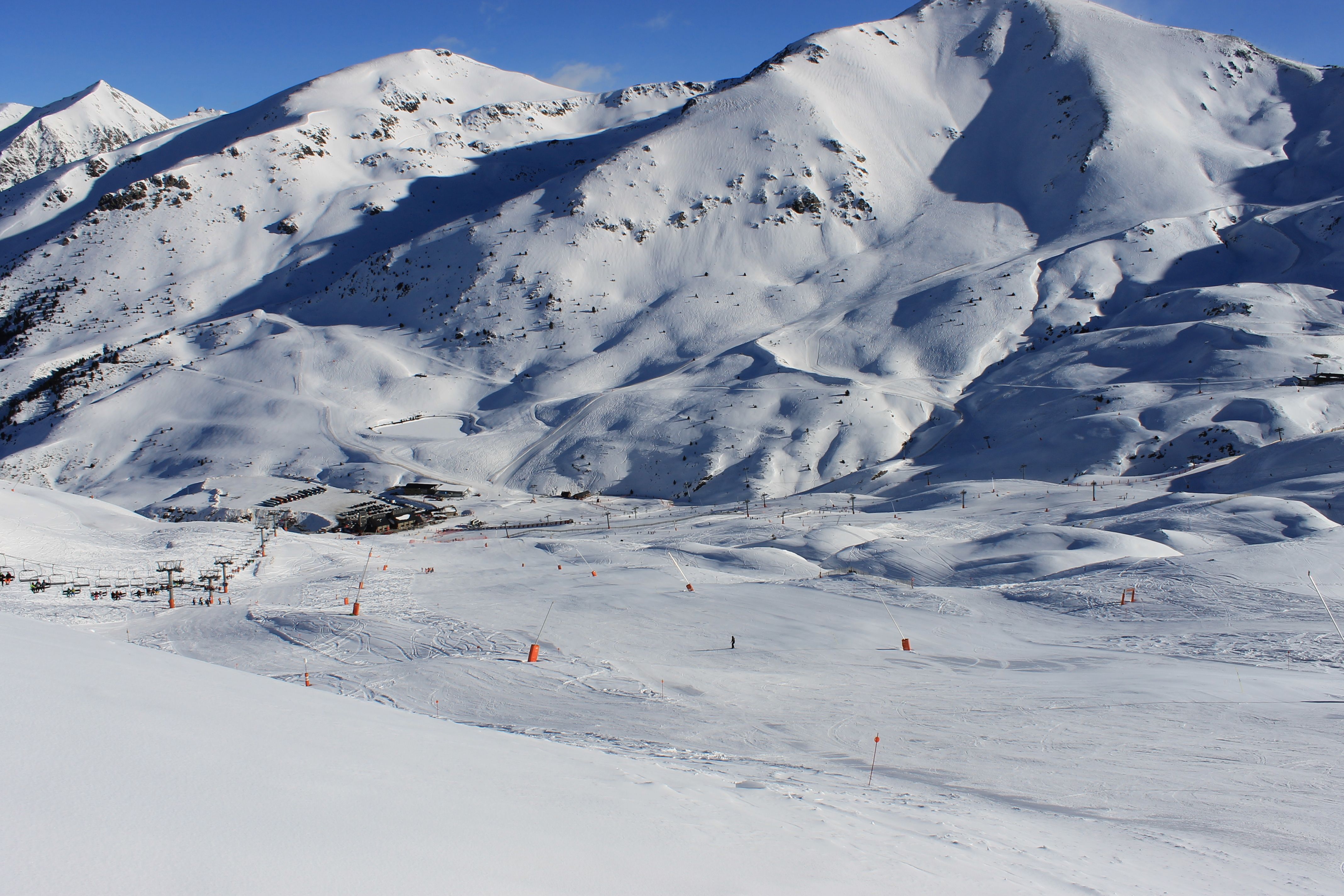 Het skistation Boí Taüll op 2020 meter hoogte