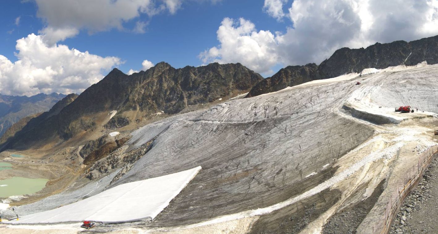 De Rettenbach gletsjer in Sölden kan wel wat sneeuw gebruiken