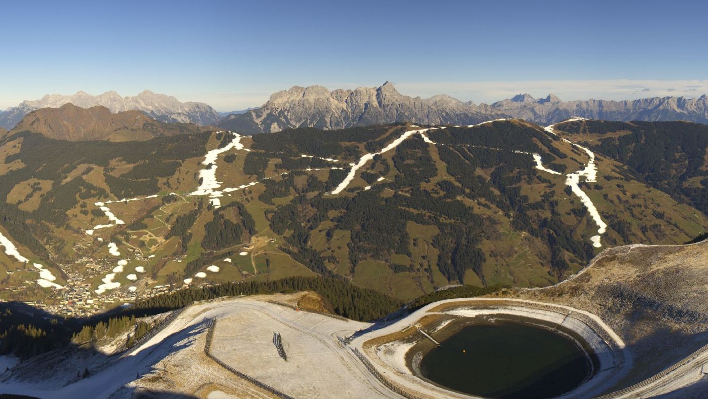 Het skigebied van Saalbach op hetzelfde moment van dichtbij