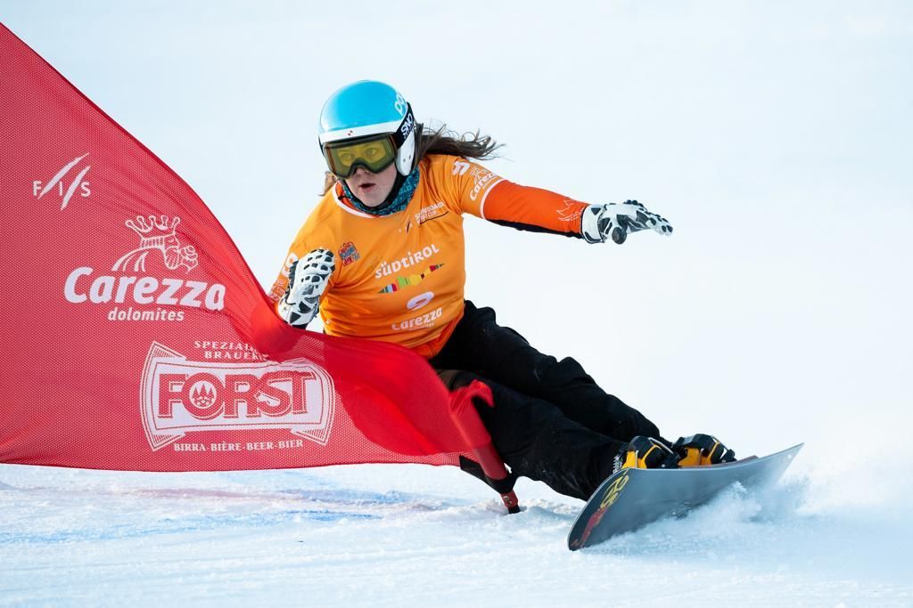 Warme Weer Dwarsboomt Een Michelle Dekker In Vorm Tijdens De Snowboard Pgs World Cup In Carezza Wintersport Weblog