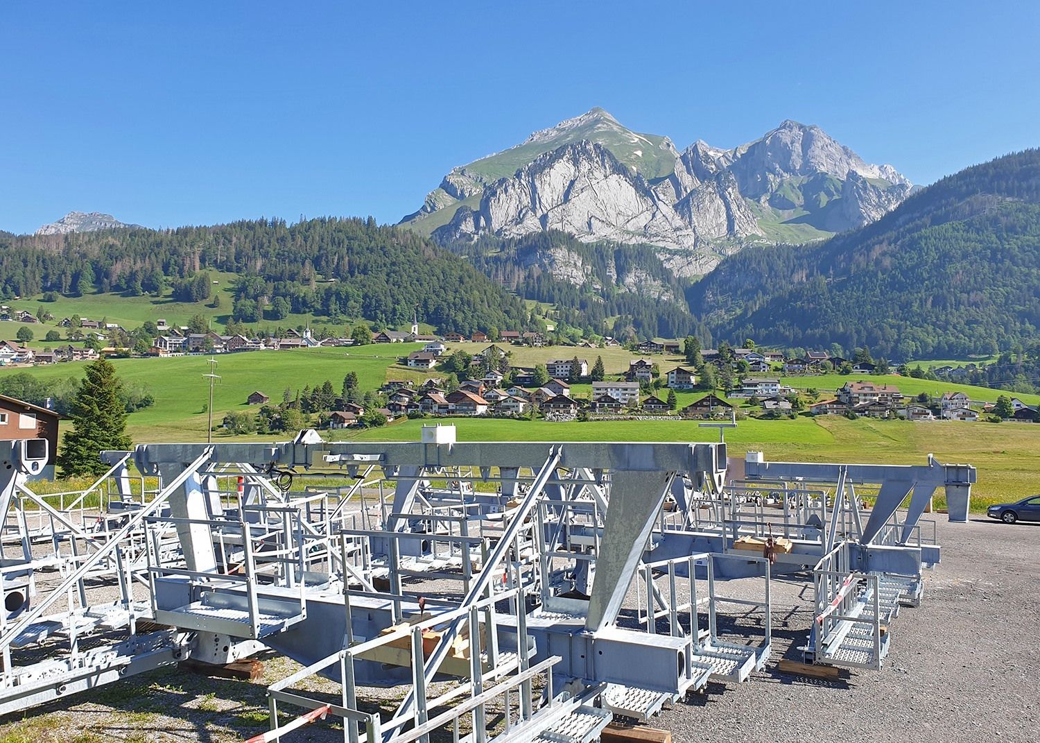 In Wildhaus wordt een nieuwe 6-persoons stoeltjeslift gebouwd (FB Bergbahnen Wildhaus)